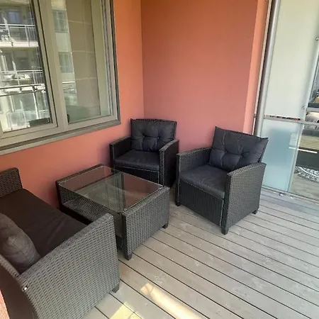 Lejlighed Modern With A Big Balcony
